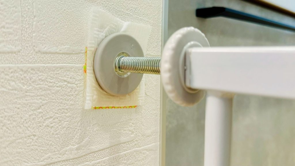 マスキングテープとクッション材